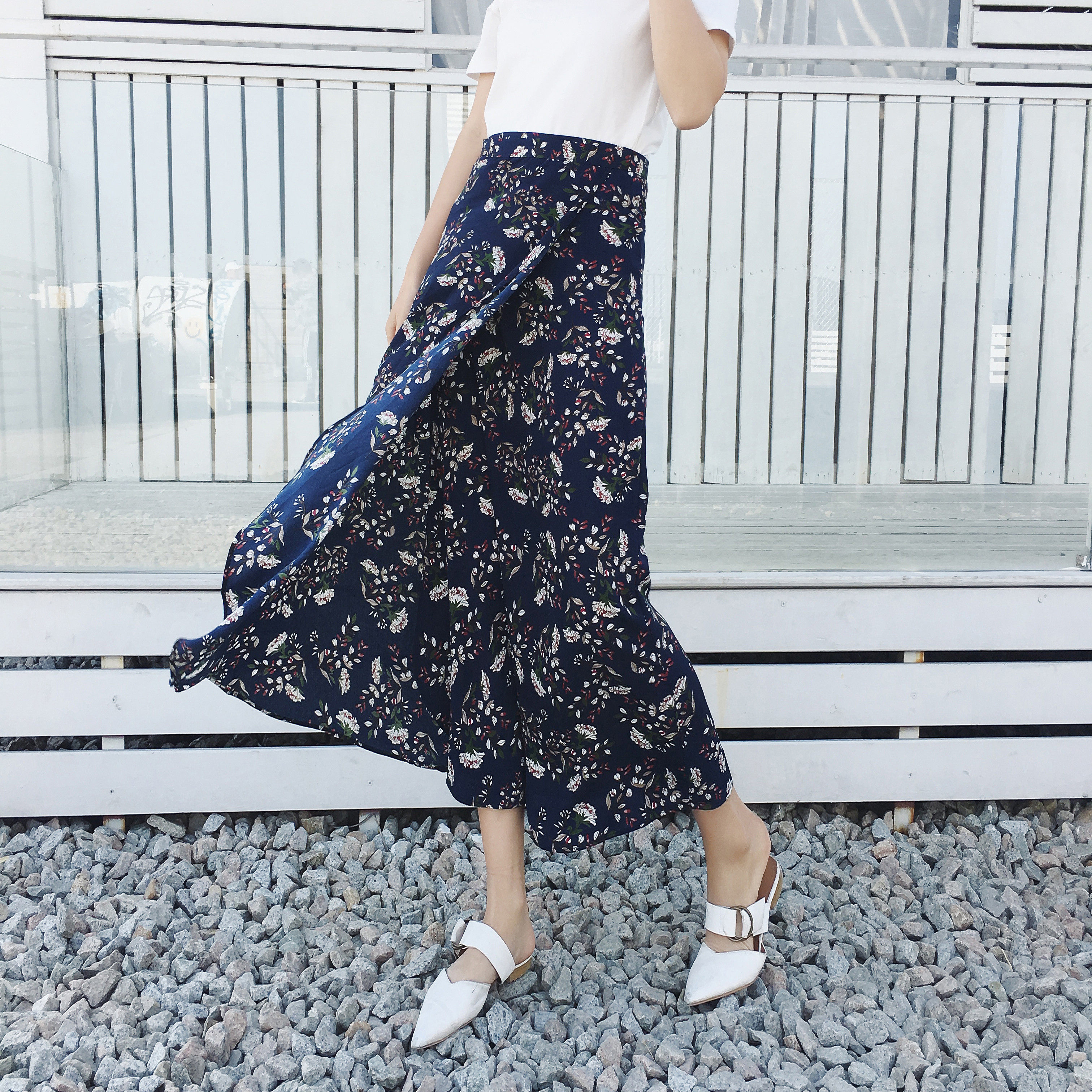 度假防晒雪纺一片裙碎花长裙沙滩裙子女夏中长款系带一片式半身裙