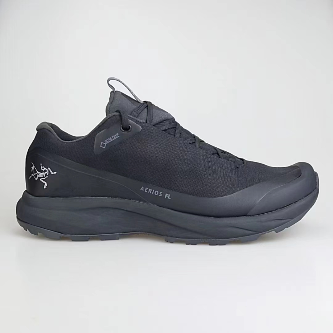 始祖鸟户外男女款徒步登山鞋旅行鞋gtx防水v底运动鞋城市休闲鞋