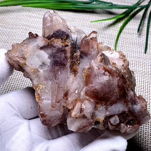 天然红水晶簇原石图片