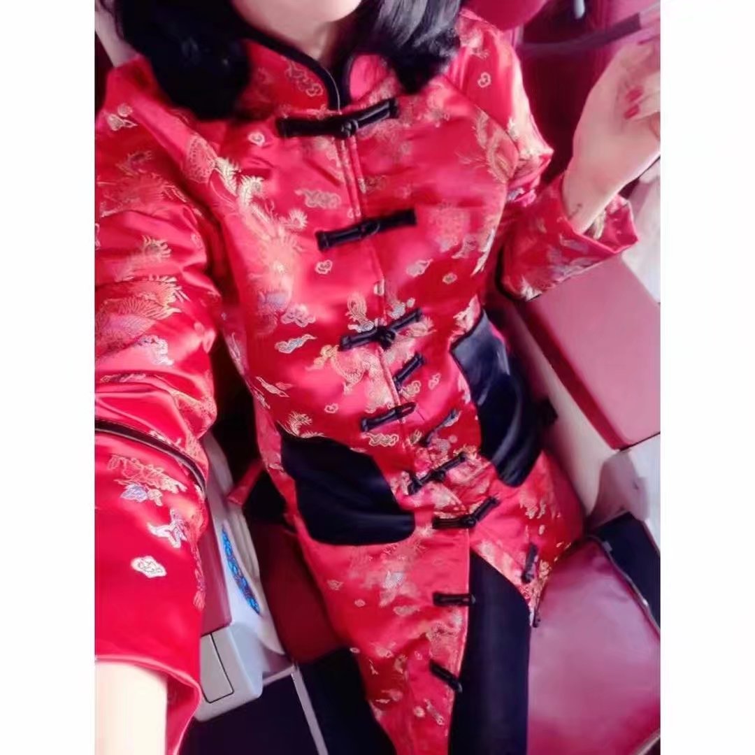 2018小雪同款新年过年春节喜庆复古盘扣改良款刺绣中长款女唐装|msdalam kategori Butik wanita / wanita, pakaian/pakaian kebangsaan/peringkat pakaian, pakaian/pakaian Cina, jaket - dari Buy2taobao.com untuk memberikan perkhidmatan ejen Taobao profesional membeli
