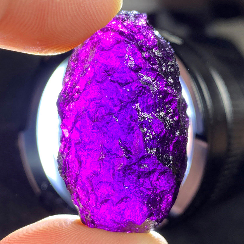 稀少乌拉圭紫陨石吊坠紫色原石项坠挂件随形矿石标本裸石手把玩件