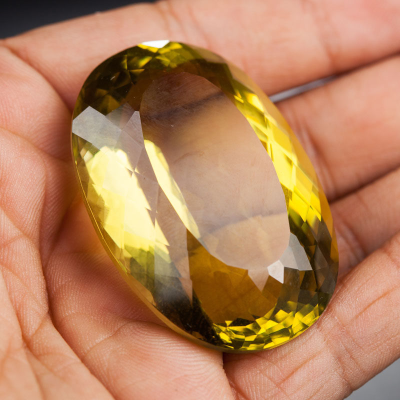 187.48克拉 宝石级超大颗天然黄水晶刻面戒面 顶级切工