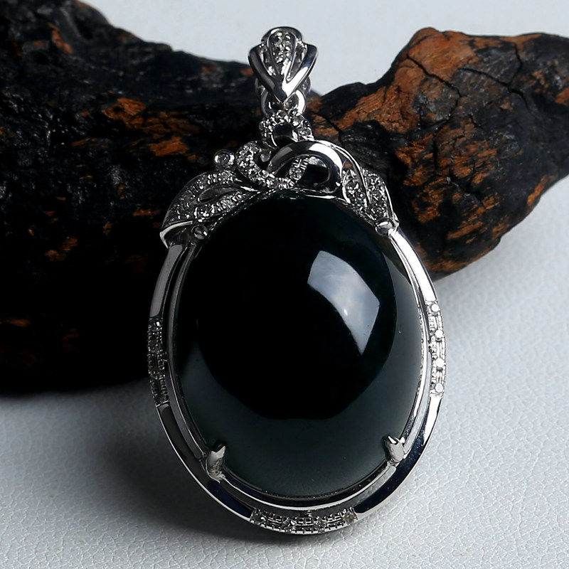 【老坑墨翠】镶嵌18k金伴钻翡翠蛋面吊坠9.27g