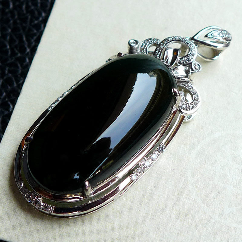 豪华镶嵌18k金伴天然钻石翡翠墨翠蛋面吊坠6.29g