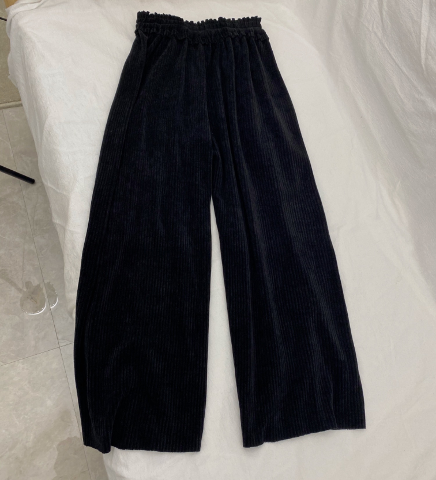 2020秋冬新款羊绒触感黑色弹力灯芯绒阔腿裤女显高显瘦