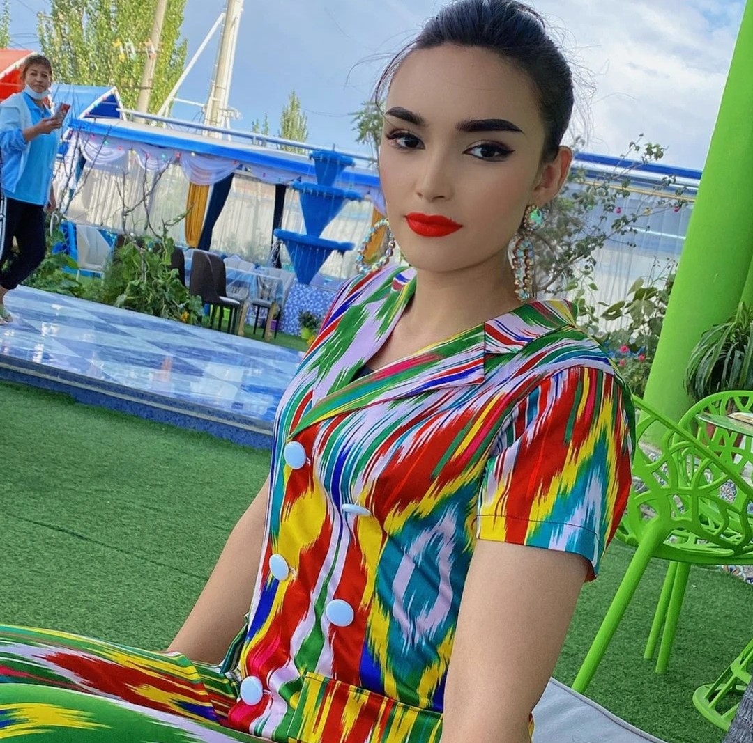 艾特莱斯裙子时尚西装领美裙atlas