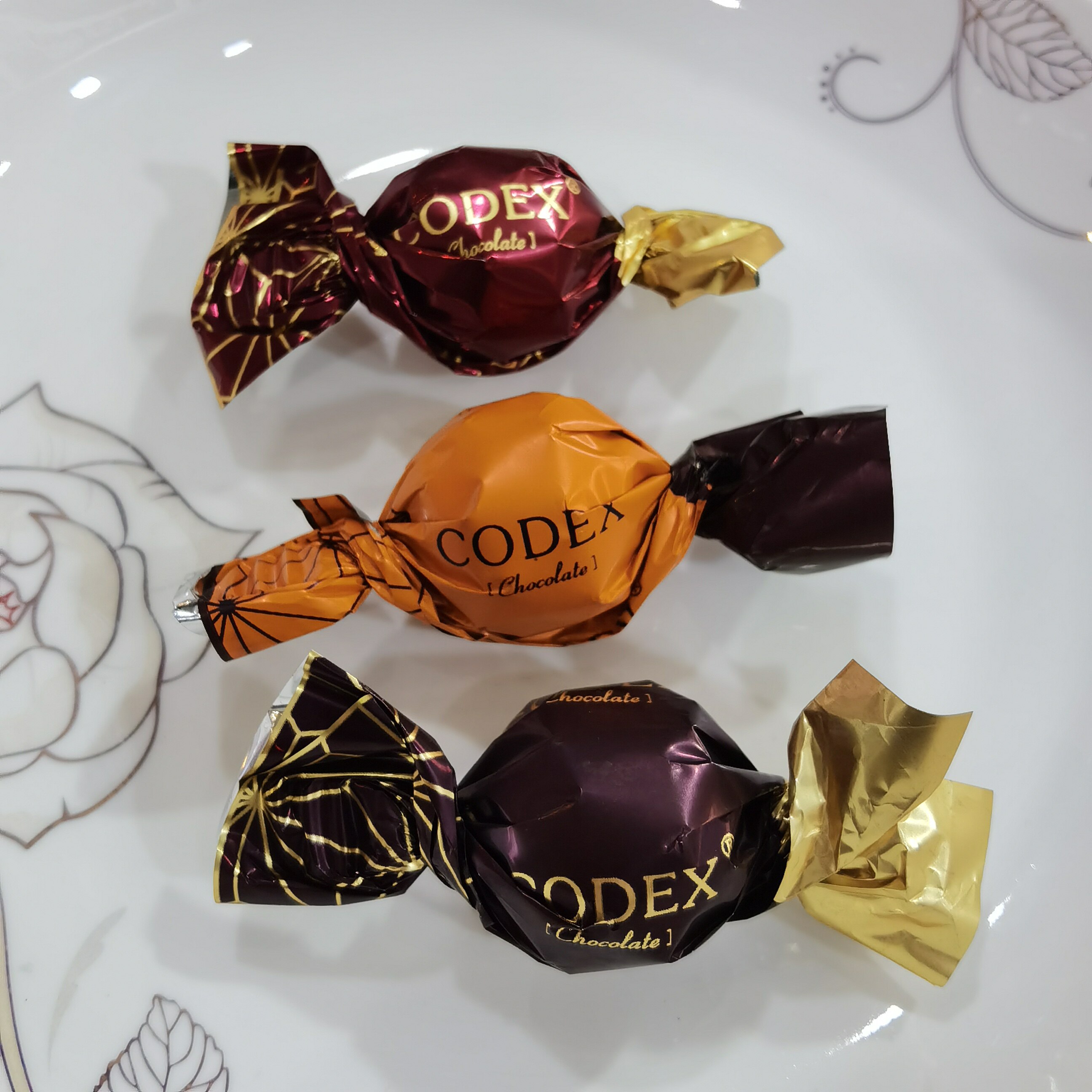 热销codex_新品codex双扭牛奶夹心巧克力500g约35颗喜糖休闲零食优惠