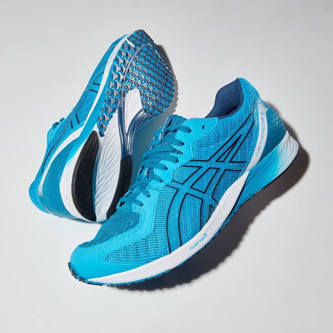 亚瑟士跑步鞋男 马拉松_asics亚瑟士tartheredge 2虎走 男款马拉松