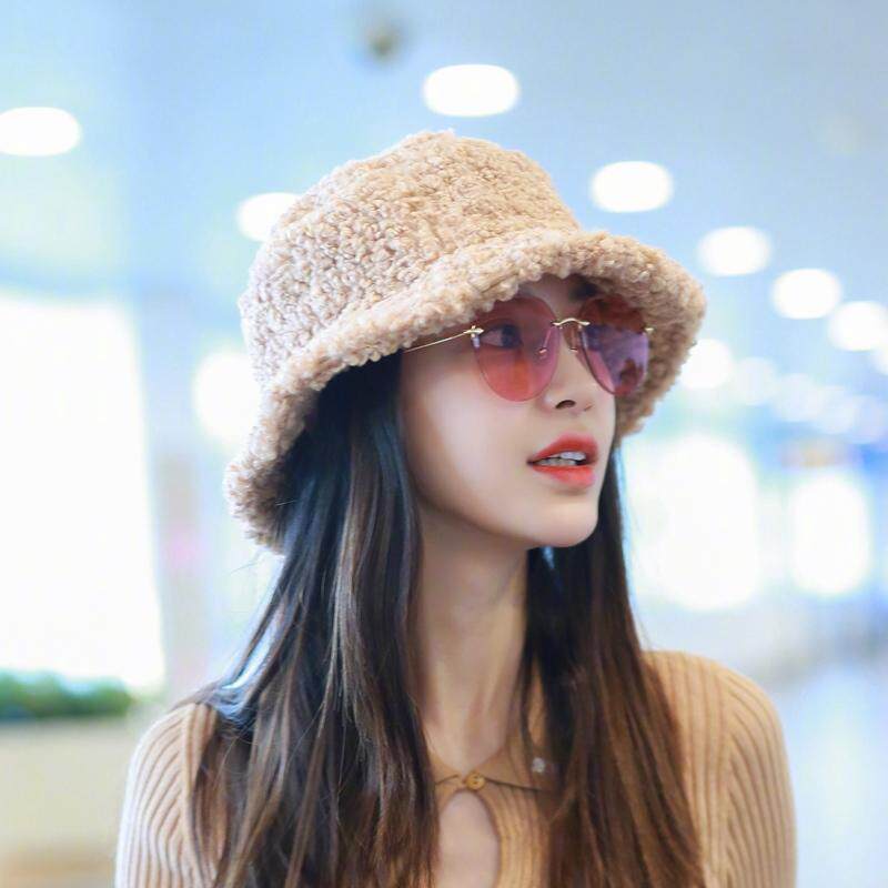 秋冬季新款羊羔毛渔夫帽子女baby热巴明星同款帽子日系盆帽护耳帽