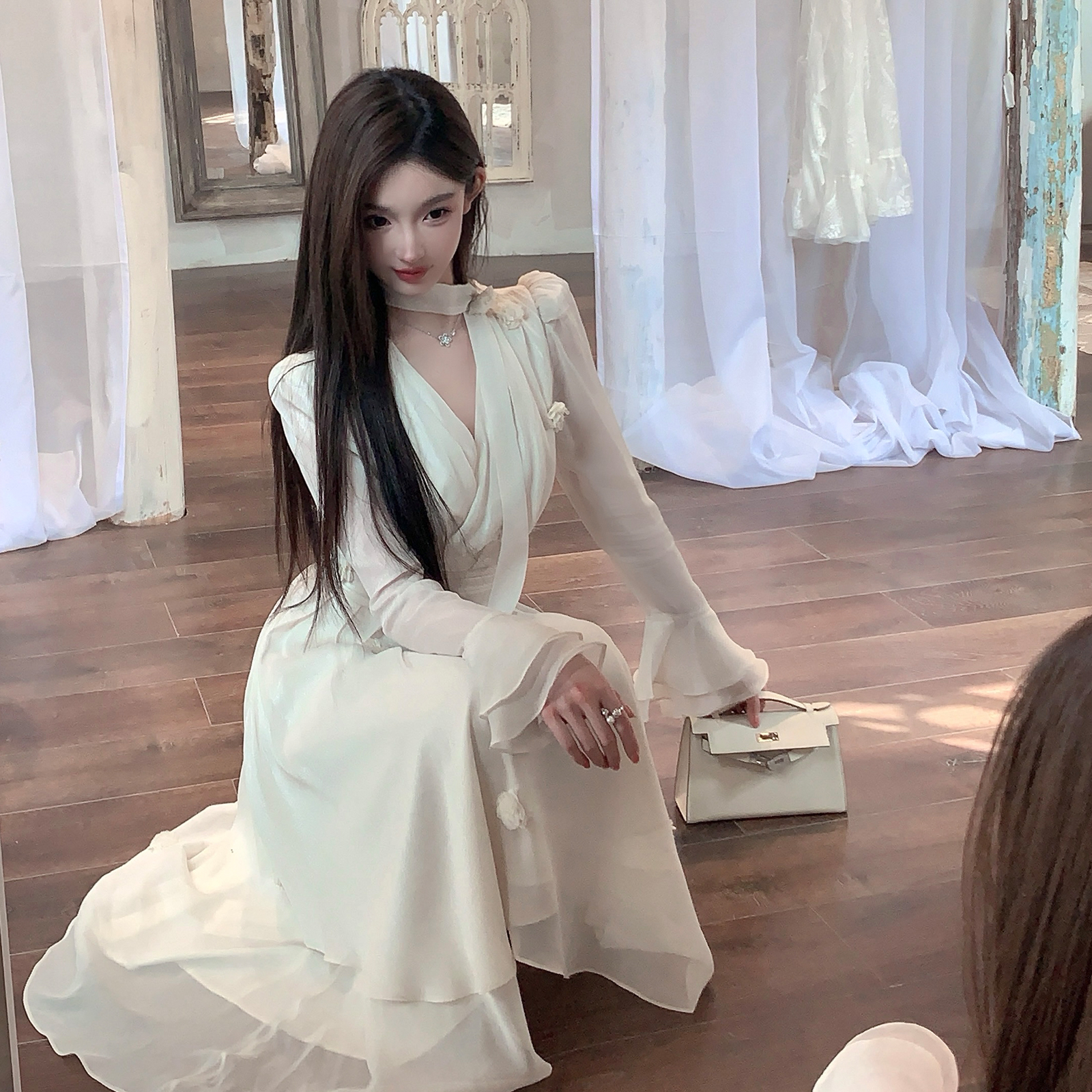 FairyJiang夏季新款喇叭袖V领白色连衣裙中长款收腰仙女裙 含飘带