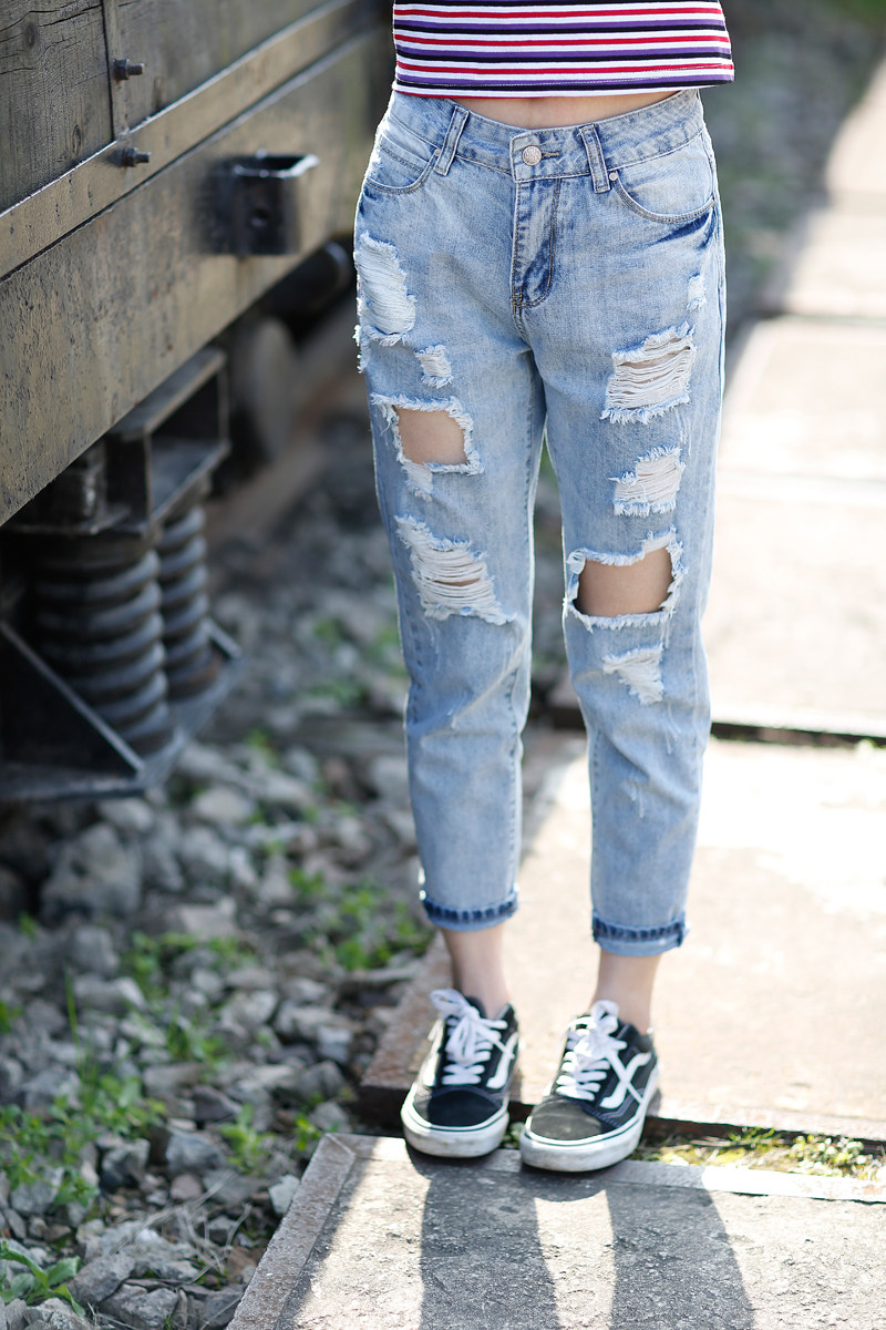 特价破洞牛仔裤女宽松乞丐9分