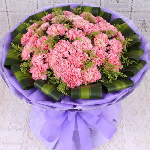三八妇女节女神节六安鲜花店同城速递玫瑰花束礼盒送女神闺蜜母亲