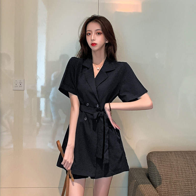 2021新法式轻熟风女神范洋气小黑裙名媛御姐高腰黑色西装连衣裙裤