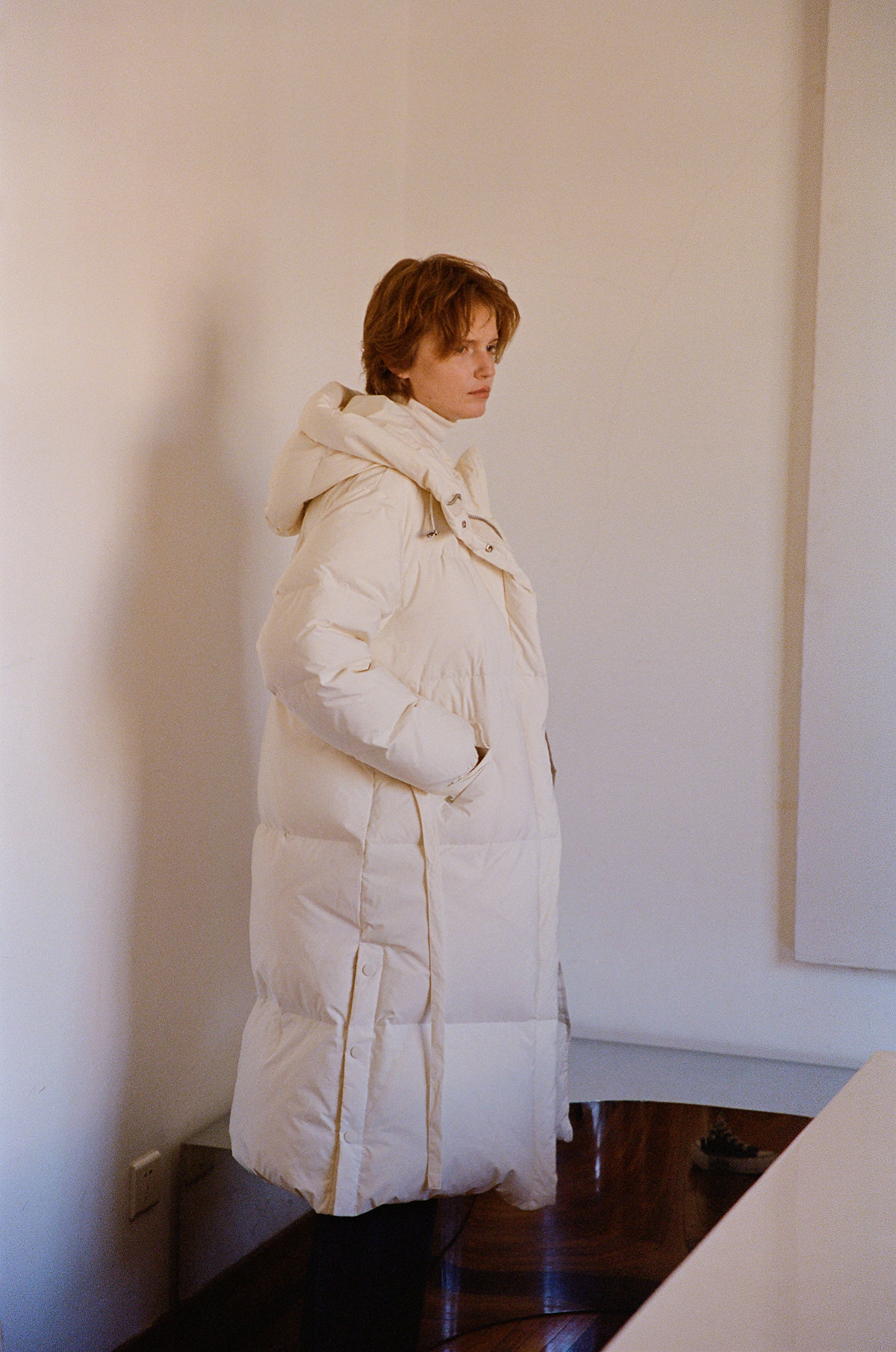 果核宇宙kernelcosmos21fw雪国列车重工背带连帽中长款羽绒服女