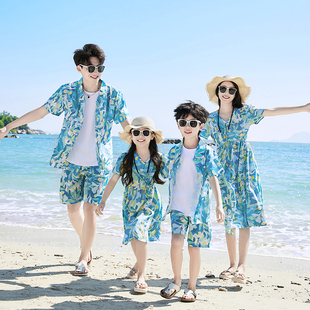 沙滩亲子装2024夏天新款一家三口父子套装四海边度假母女装连衣裙