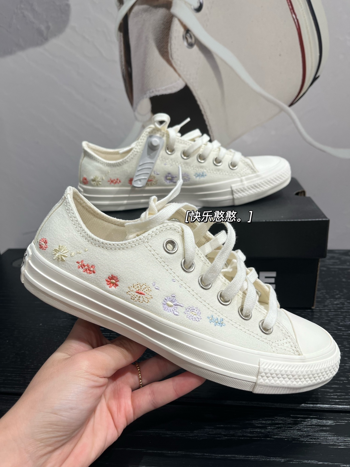 Converse匡威新款allstar低帮刺绣花卉小白鞋女休闲帆布鞋A01595C