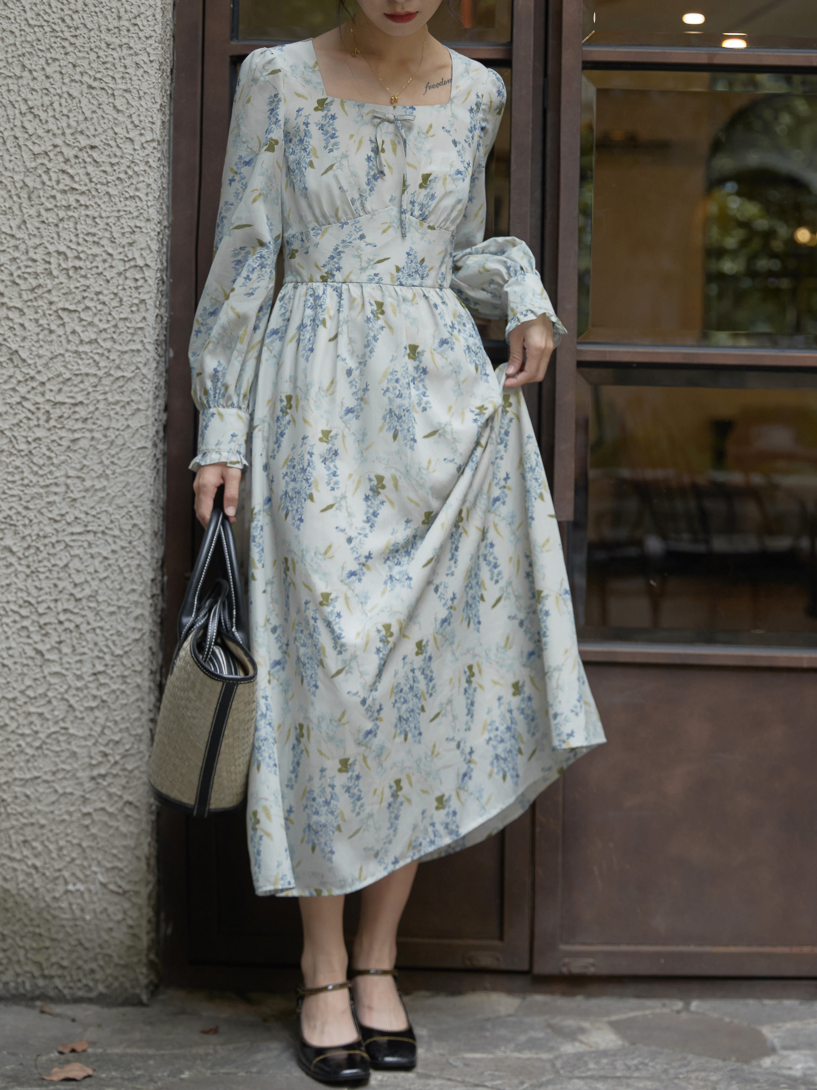 gojo法式复古方领连衣裙2022早春仙女裙收腰打底内搭长袖碎花长裙