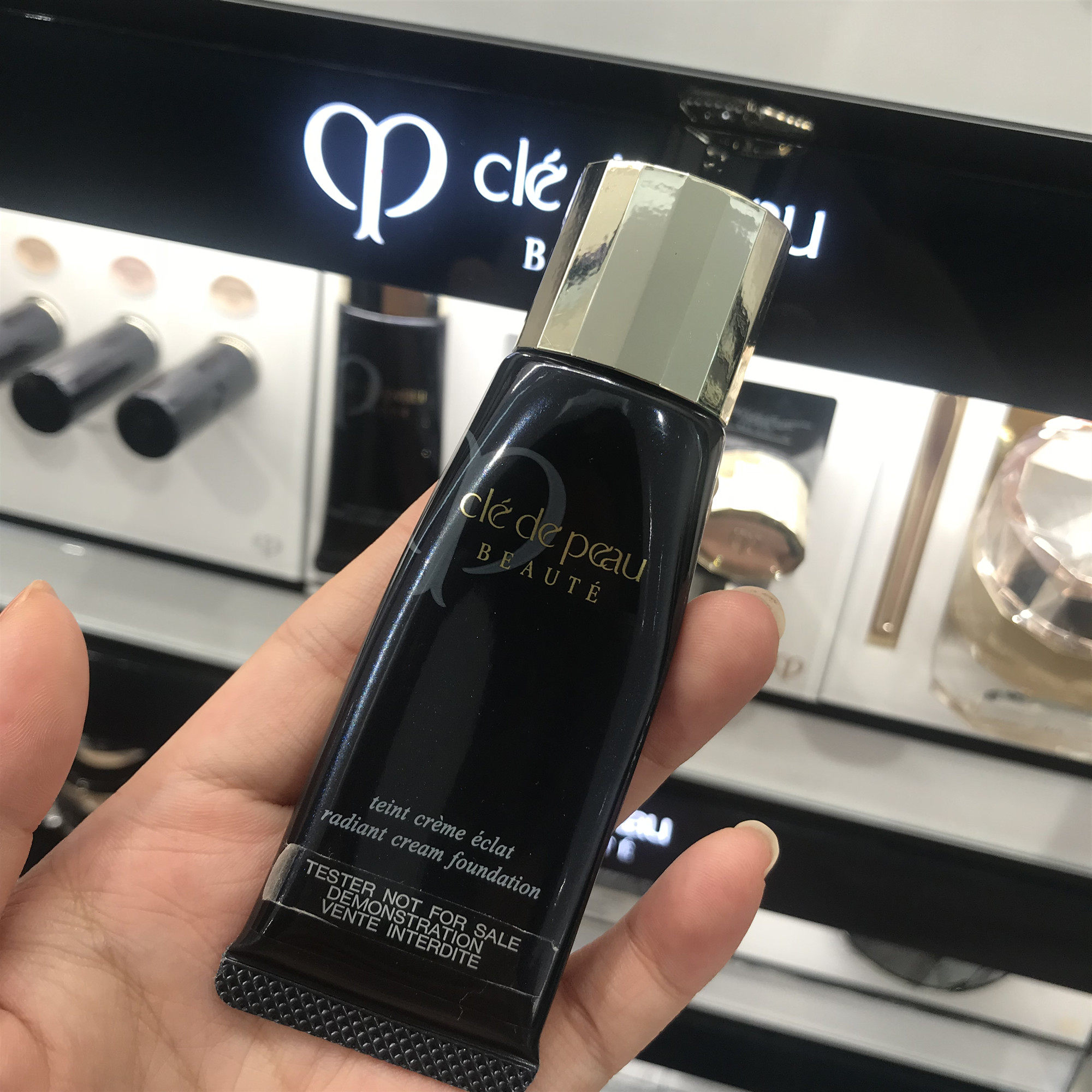 一折cpb粉底霜分装_cpb肌肤之钥新款新版钻光粉霜粉底液光缎粉底霜