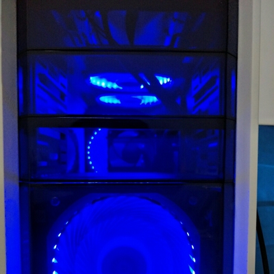 Re:使用宁美国度R7 2700/8G独显怎么样呢??宁美国度R5 2700/RX580 8G吃鸡主机好不 ..