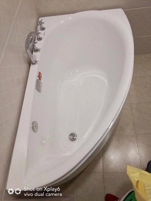 别看表面：果敢独立式亚克力浴缸怎么样?值得买吗?