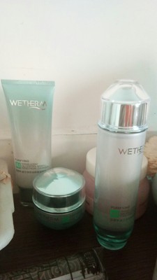 Re:体验丸美巧克力补水保湿水乳化妆品护肤套装怎么样,效果好不好,适合什么年龄段 ..