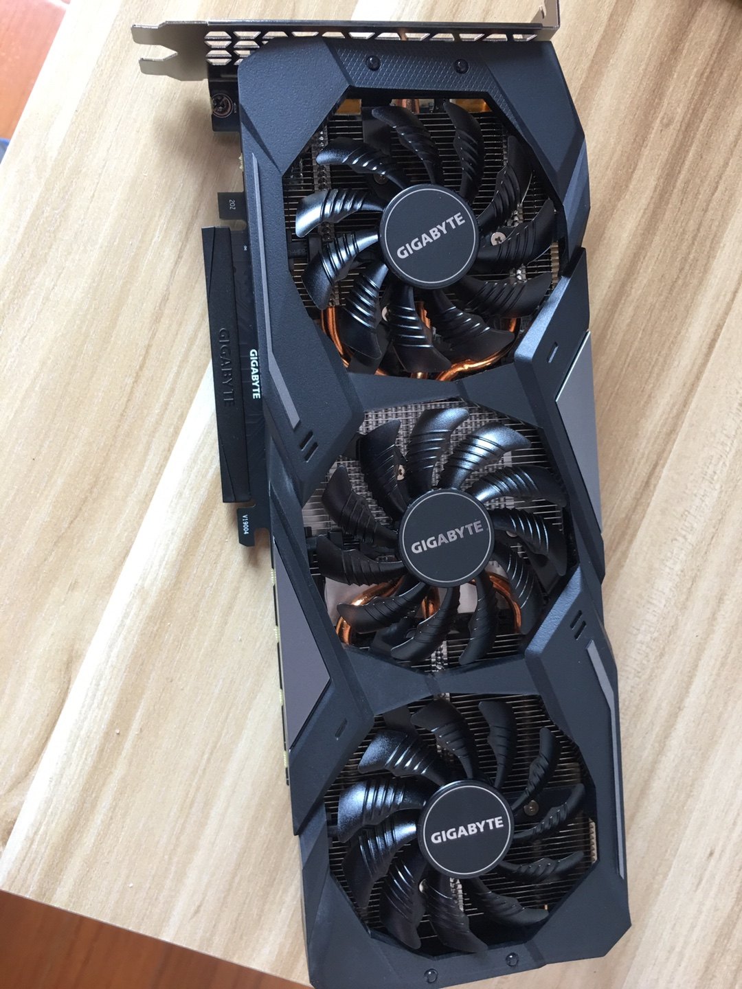 gigabyte/技嘉 gtx1660(oc) 显卡实拍图