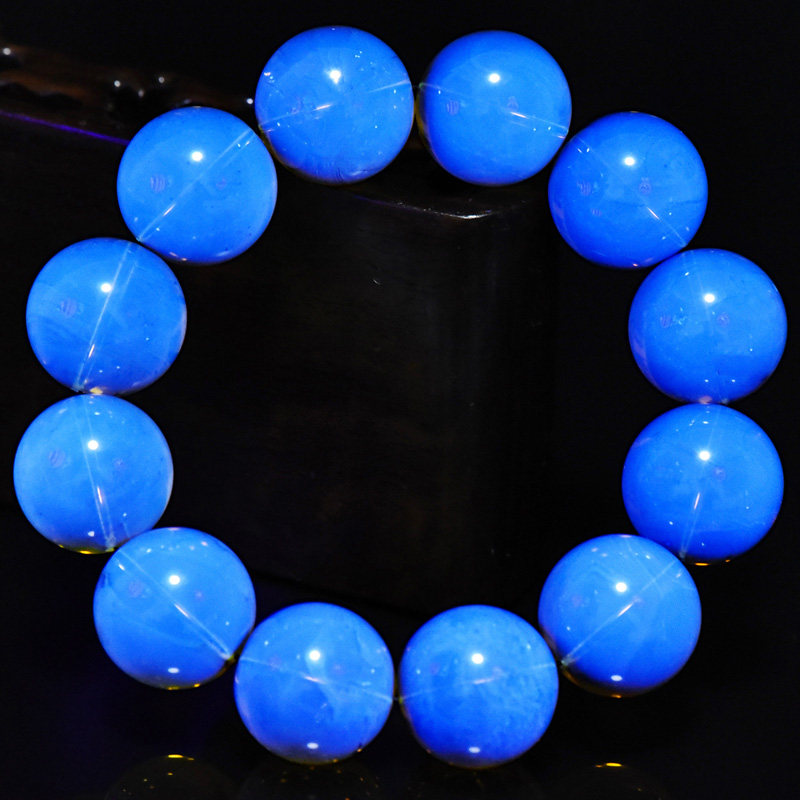 58.37克 20.5mm【强荧光 梦幻水嫩高蓝大直径】馆藏清透蓝珀手链 - 拍