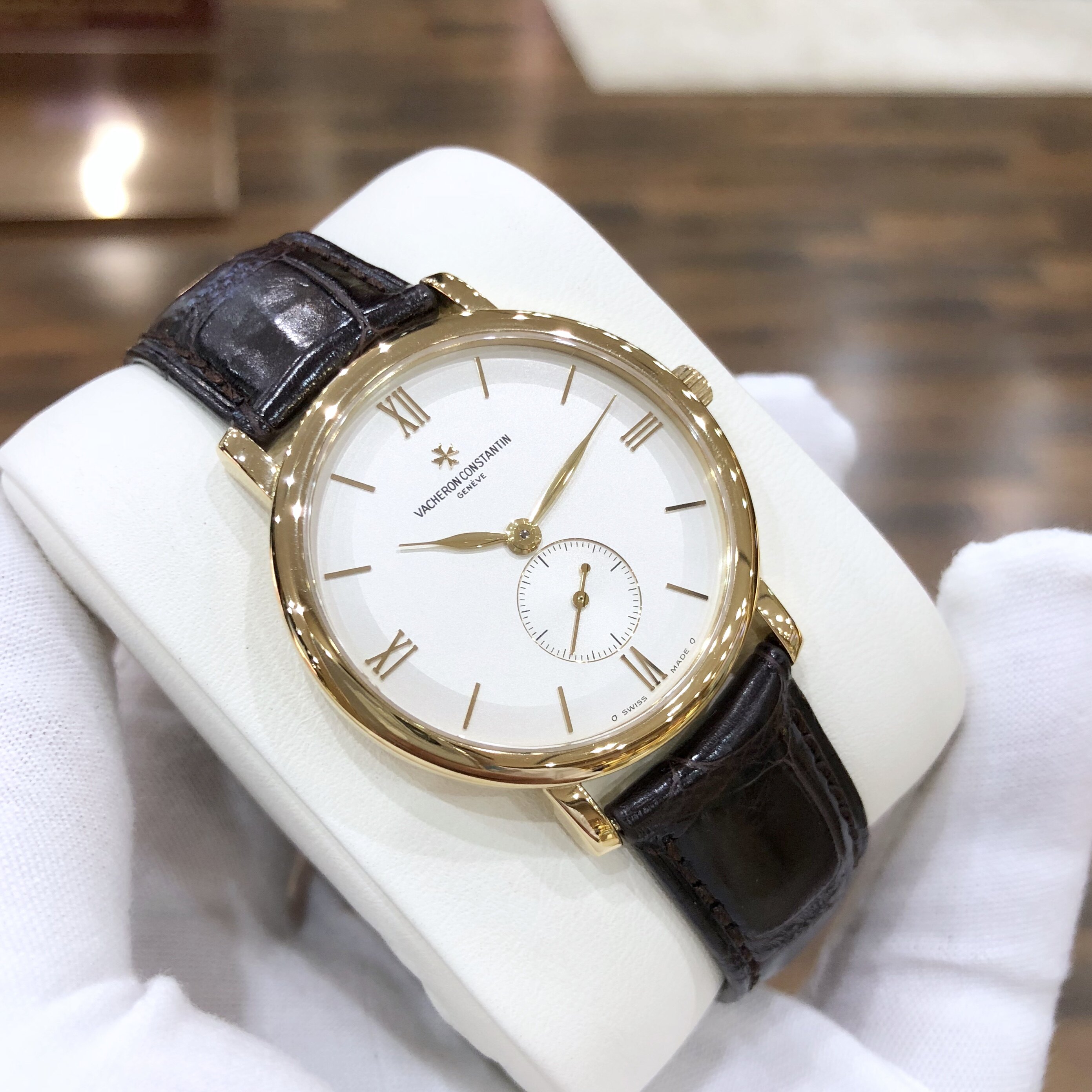 [免费送检][9.5新]江诗丹顿男士腕表传承系列18k黄金手动机械手表