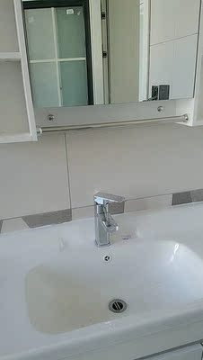 不妨试试:普乐美现代简约浴室柜好用吗?用户评价好不好?