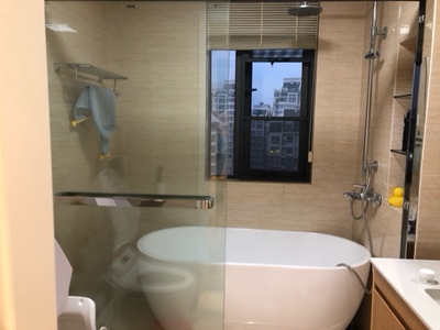 达尔文6001独立式人造石浴缸好用吗?斜躺能浸泡整个身体吗?