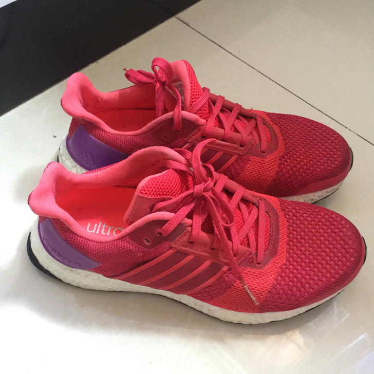 耐克Nikeultraboost缓震跑鞋女