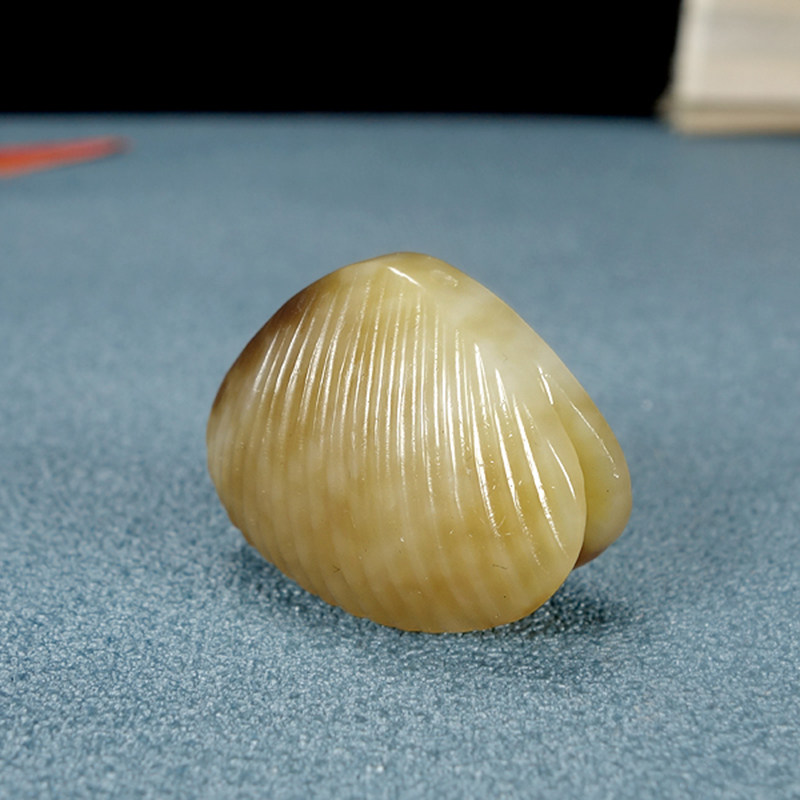 镇平匠人玉雕  买就送车挂新疆热销和田玉且末糖玉辈辈生财仿古贝壳