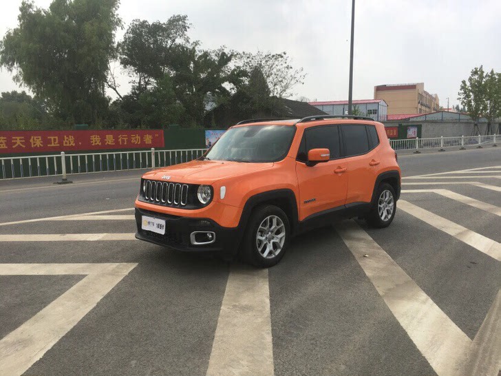 Jeep自由侠17款180T自动劲能版