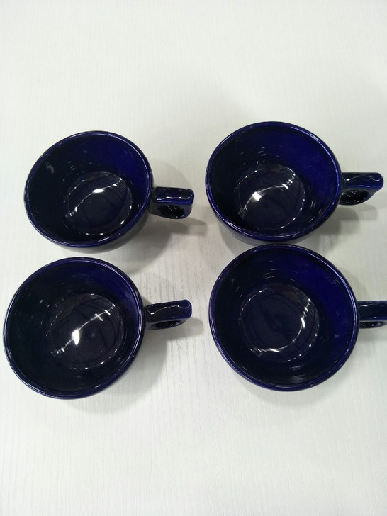 80年代祭蓝釉酒杯，器型完整，釉色漂亮，库存货仅四只，器型仿