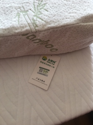 大家谈谈求内行说皖宝乳胶床垫怎么样，是真的乳胶吗？有味道吗？