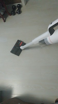 小狗吸尘器跟美的哪个好，告诉大家真相哪个更好用呢？