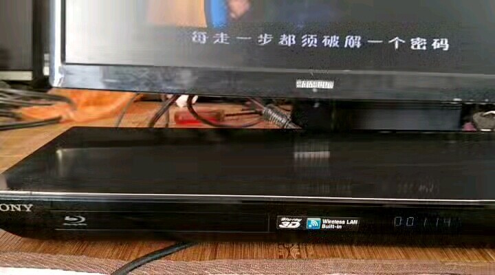 索尼DVD，BDP-S590成色9.5新，功能好多自己查，保