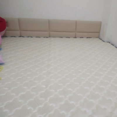 大家聊一聊Mlily梦百合 朗怡零压床怎么样？很舒适吗？