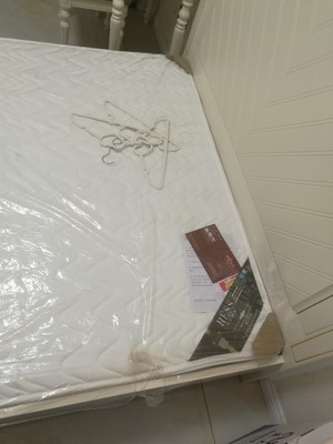 调查心得很多人在用的8H乳胶床垫怎么样，质量好不好？有味道吗？