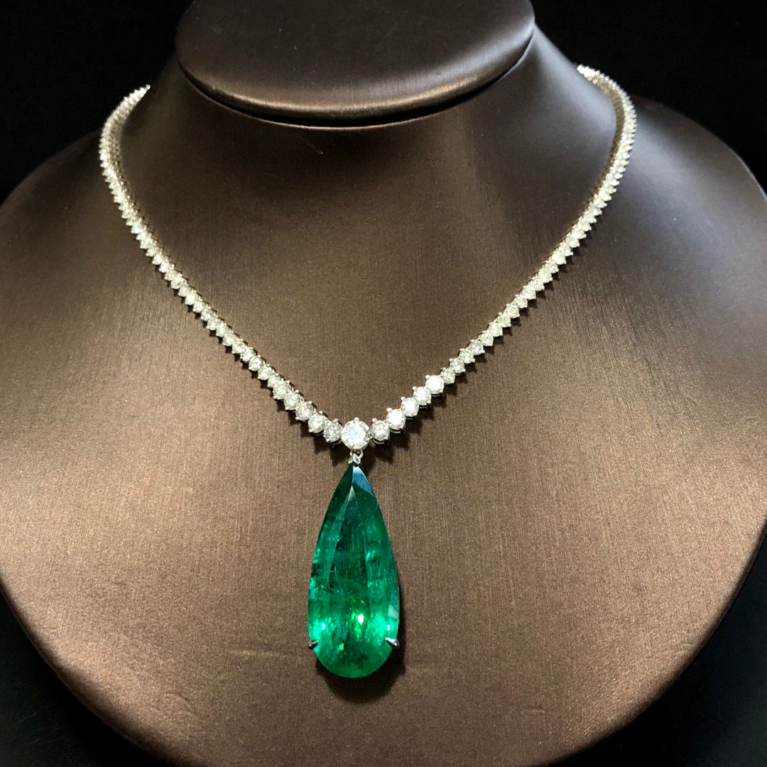 55ctvivid green祖母绿项链18k金镶10.0ct钻石16009