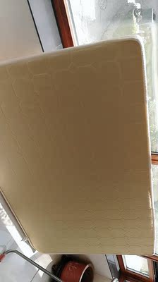 点评麦娜芙乳胶床垫怎么样，有假货吗？是不是真乳胶床垫？