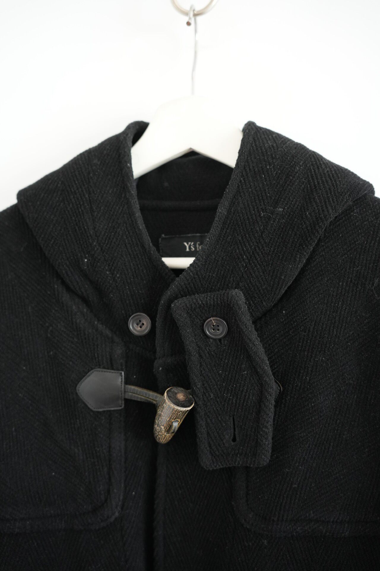 Yohji Yamamoto 00s Horn Button Wool Coat — detail