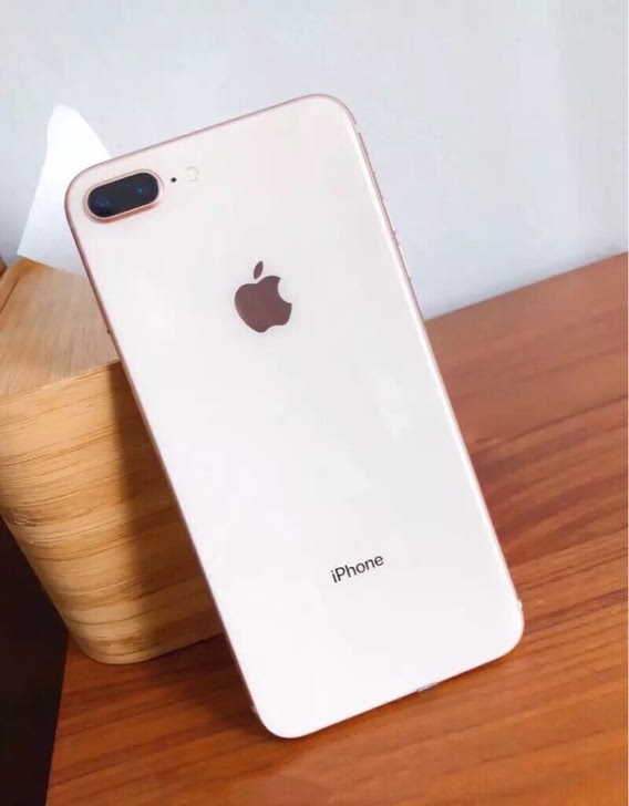 iPhone8plus百分百正品99新在保功能一