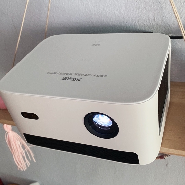当贝d3x投影仪家用投影机1080p高清1050ansi流明2999元