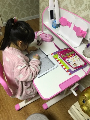 爱果乐门店同款儿童书桌学习桌D402MX好不好?家长反馈如何呀?