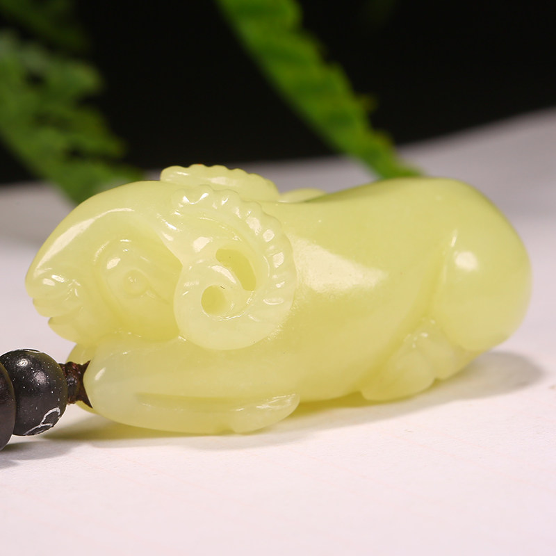 苏工精雕【洋洋如意】和田玉新疆若羌黄玉生肖羊挂件 重22.90克