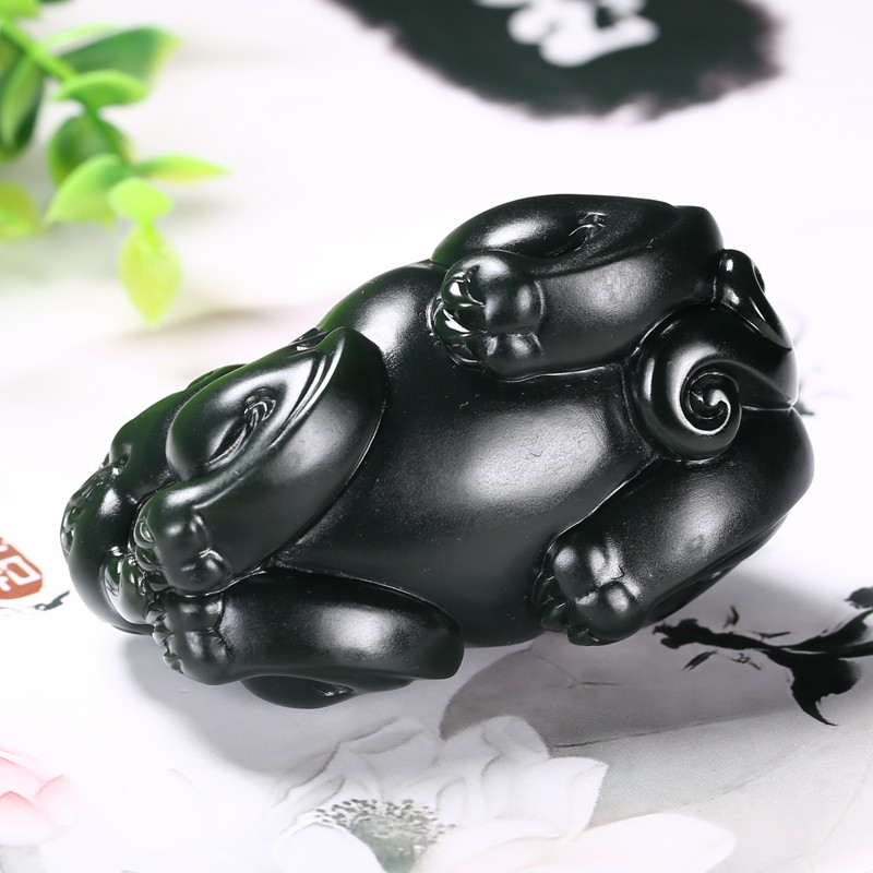吞 八方之财 稀缺黑青特细料 苏工精雕和田玉貔貅把件重量210克