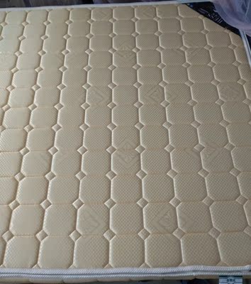 大家谈谈求内行说皖宝乳胶床垫怎么样，是真的乳胶吗？有味道吗？