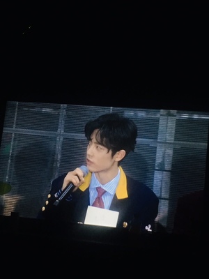 三星电视和索尼电视哪个省电，画质哪个好些呢？