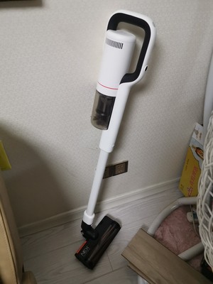 小狗吸尘器是哪个厂家生产的，质量靠得住吗？声音大吗？